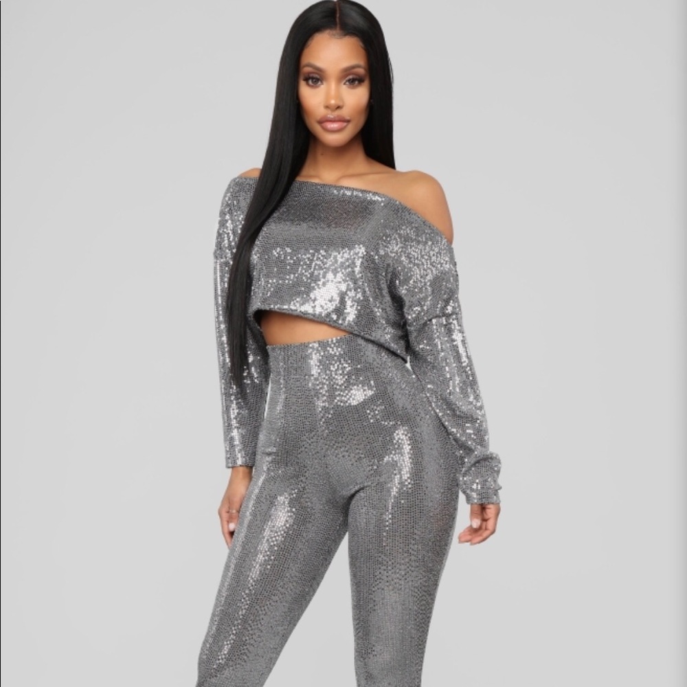 Fashion Nova two piece sequin outfit- New!